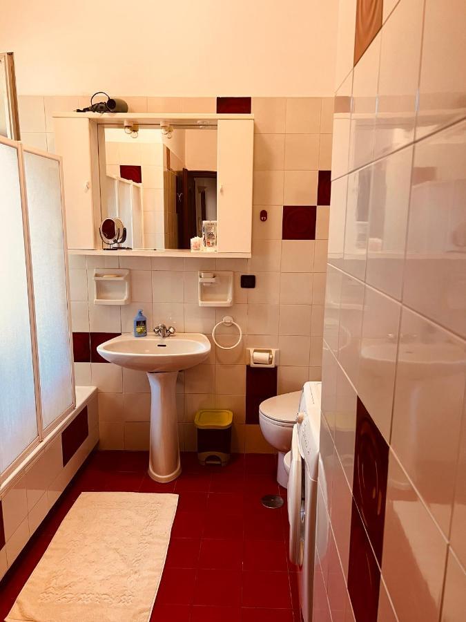 Condominio Ulivi Piazza  Eksteriør billede